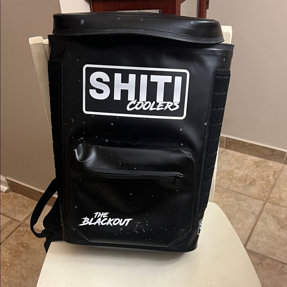 The Blackout Black Backpack Cooler - Insulated Men’s Bag